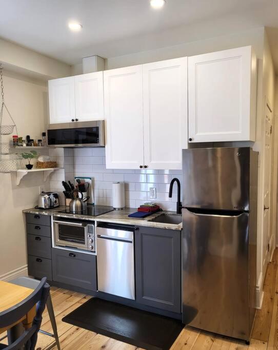 Private 3 Bedroom Apartment In Downtown Toronto Esterno foto